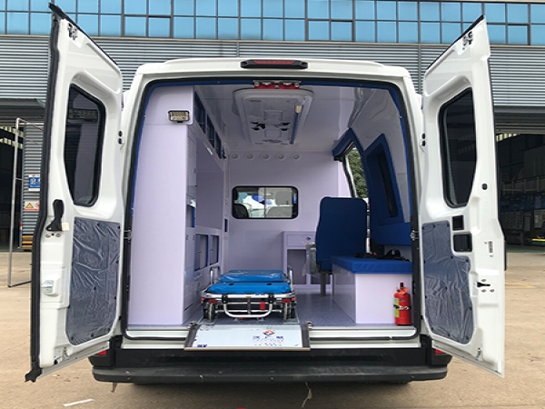 依維柯歐勝救護(hù)車